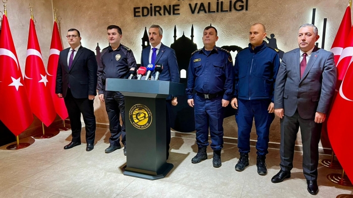 VALİ SEZER: “KİŞİLERİ MUHATAP ALARAK KONUŞMAK BİZE YAKIŞMAZ!”